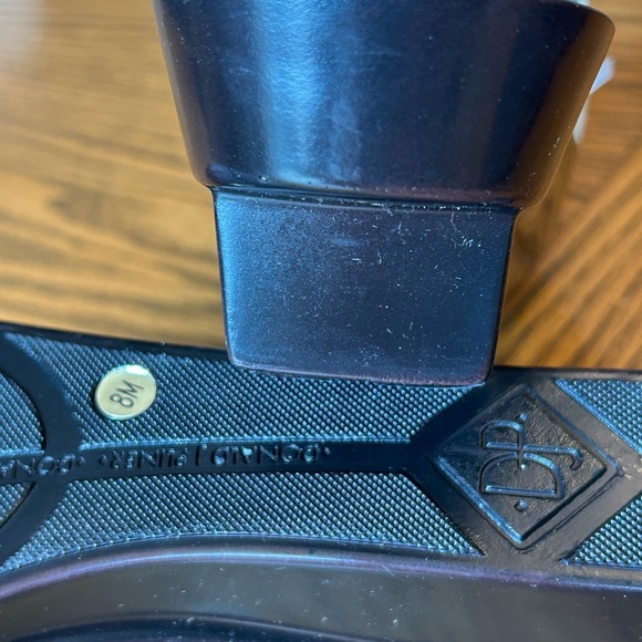 Donald J. Pliner Women's Black and Cream Sandals Size 8 - Picture 6 of 15